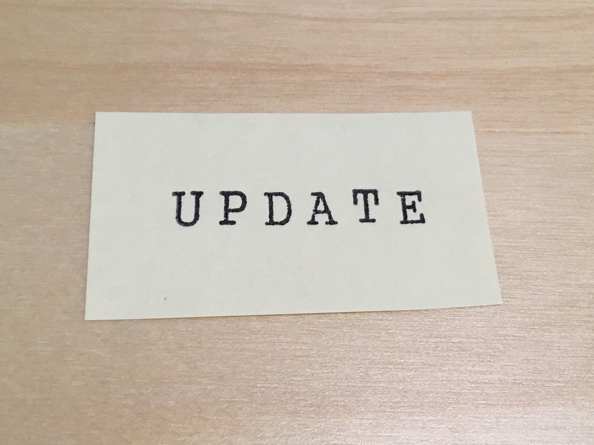 UPDATEと書かれた紙