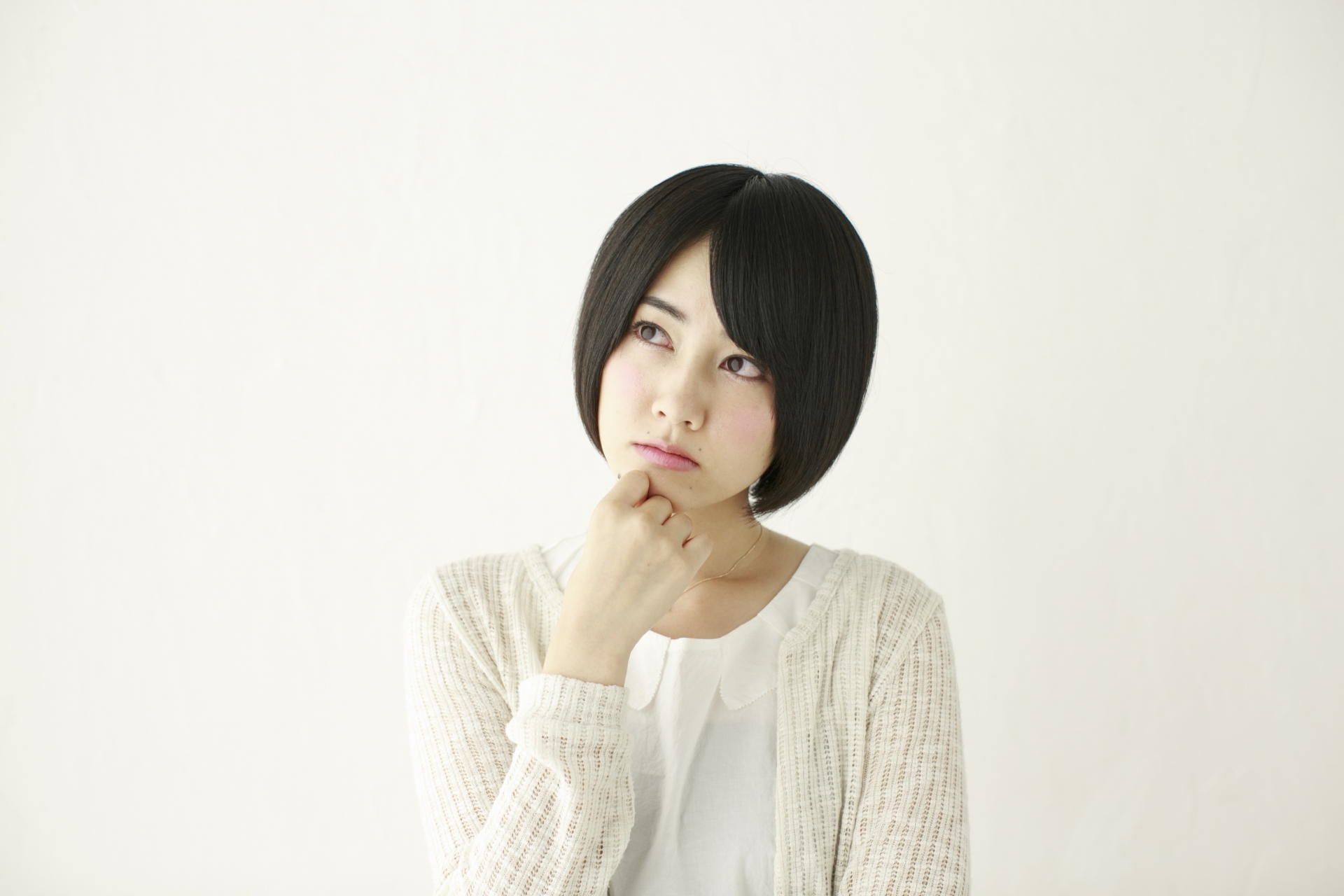 考える人