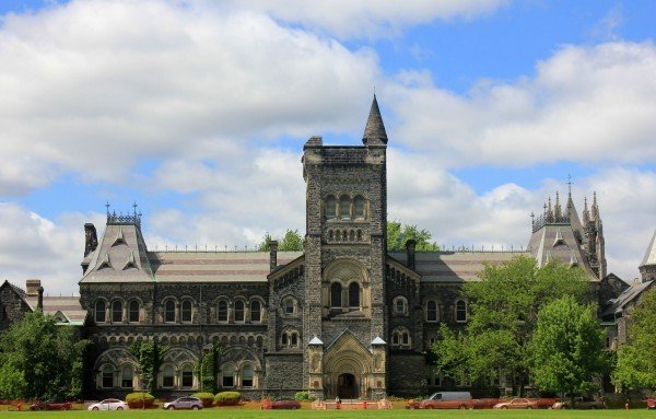 学歴
